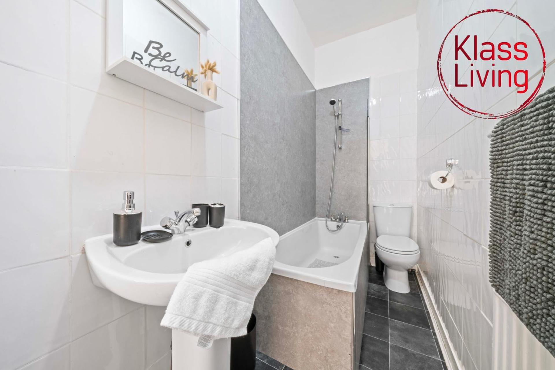 Alexander Apartment By Klass Living كوتبريدج المظهر الخارجي الصورة