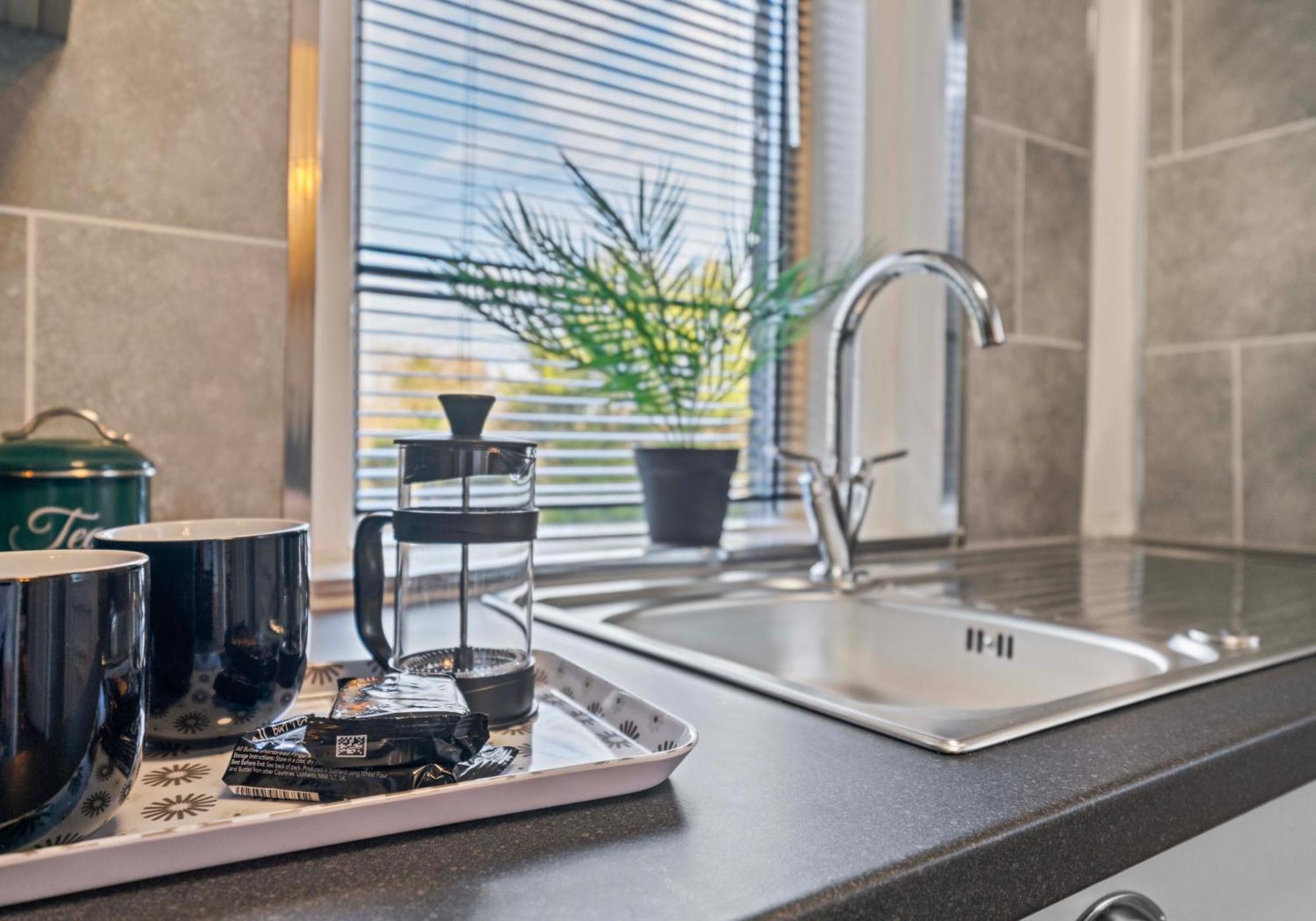 Alexander Apartment By Klass Living كوتبريدج المظهر الخارجي الصورة